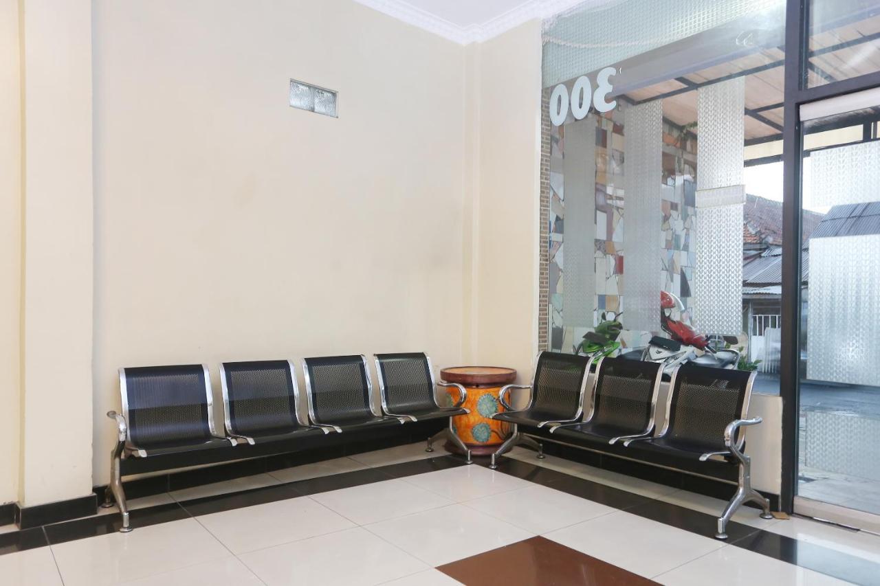 Spot On 2358 Aster Homestay Melati Εξωτερικό φωτογραφία