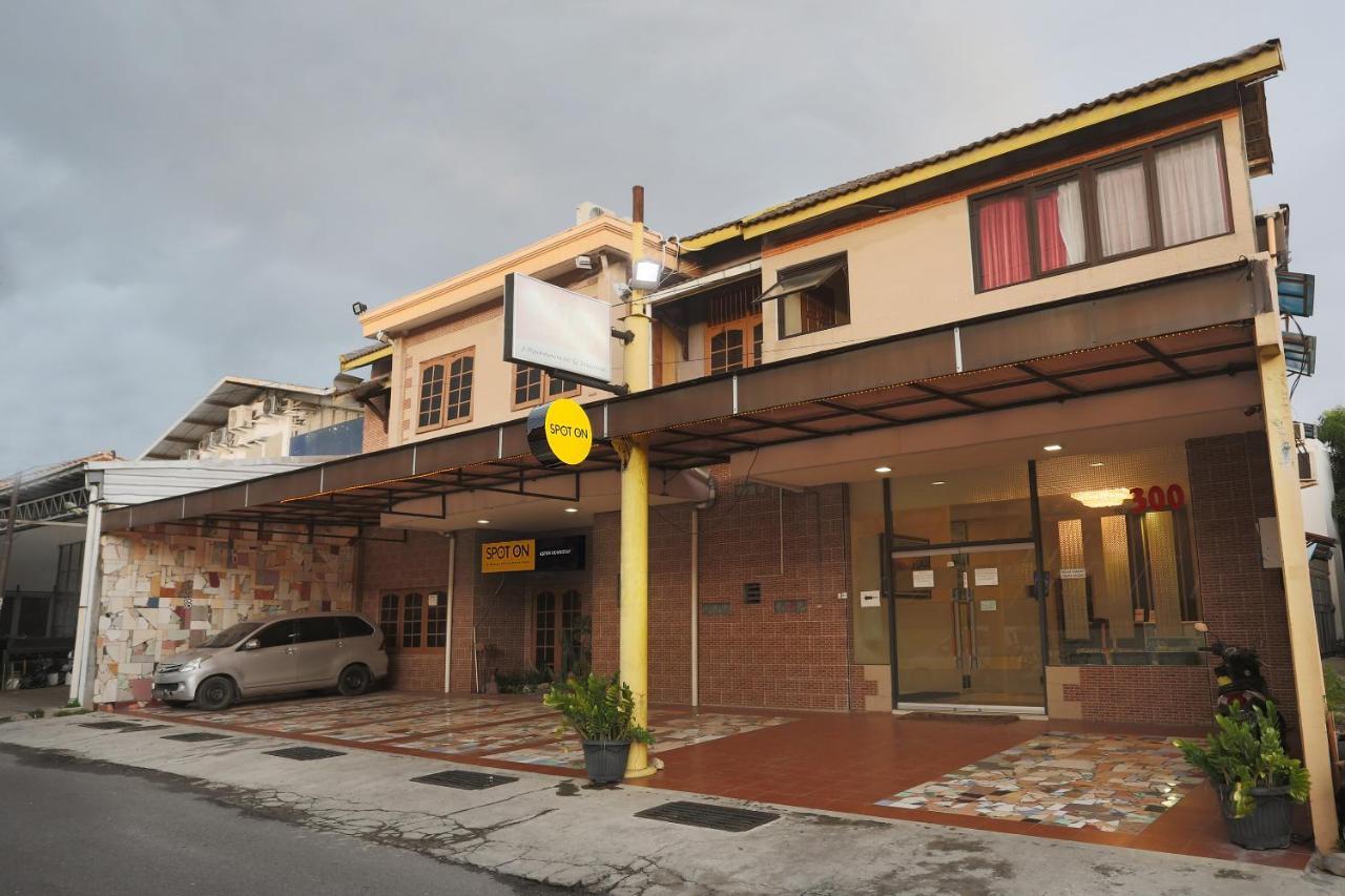 Spot On 2358 Aster Homestay Melati Εξωτερικό φωτογραφία