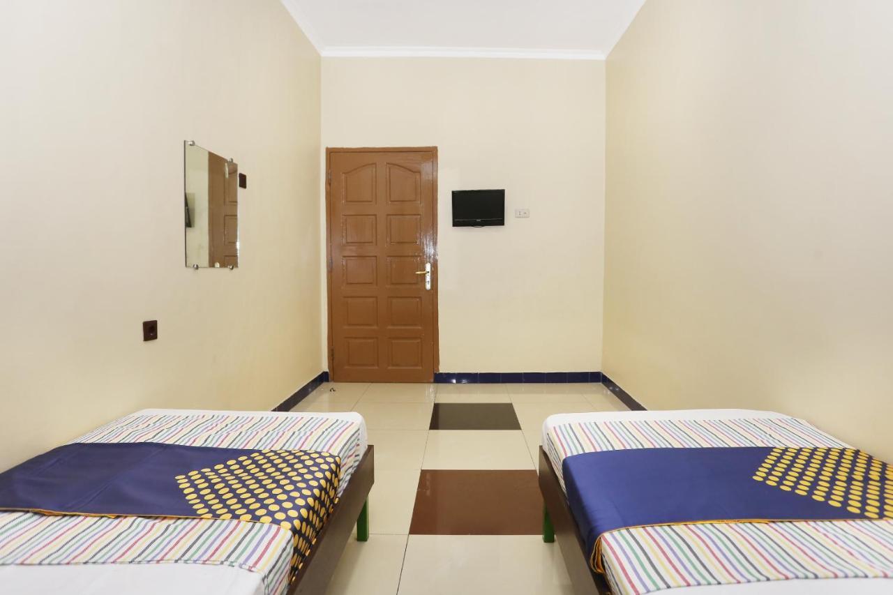 Spot On 2358 Aster Homestay Melati Εξωτερικό φωτογραφία