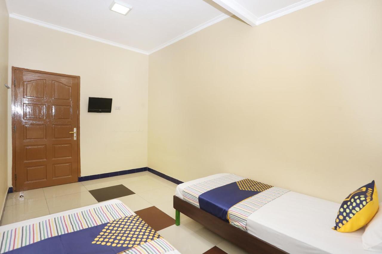 Spot On 2358 Aster Homestay Melati Εξωτερικό φωτογραφία
