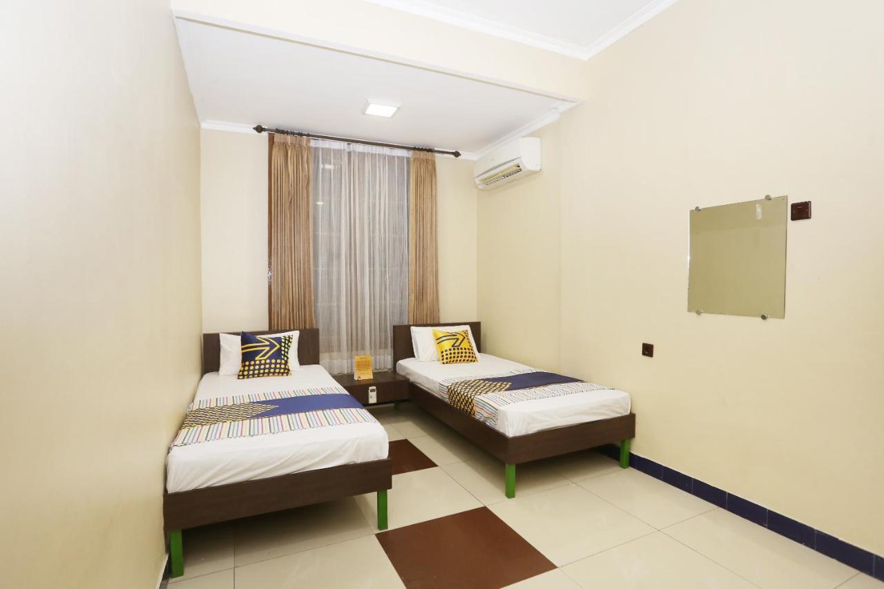 Spot On 2358 Aster Homestay Melati Εξωτερικό φωτογραφία
