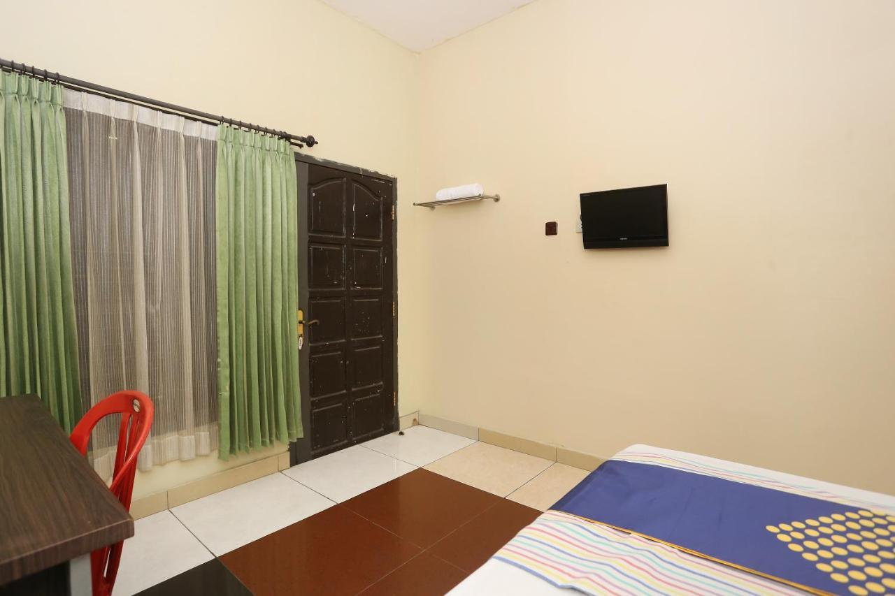 Spot On 2358 Aster Homestay Melati Εξωτερικό φωτογραφία